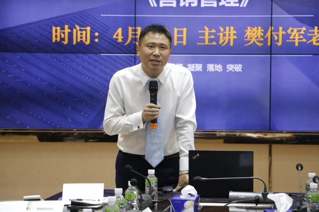 齊心創(chuàng)佳績(jī) 奮進(jìn)新時(shí)代！海天電子二十周年慶典活動(dòng)圓滿落幕 ! !