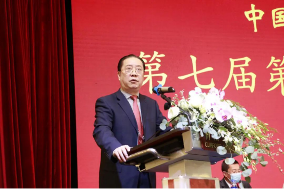 中國演藝設(shè)備技術(shù)協(xié)會第七屆第一次會員代表暨第一次理事會議在廣州成功舉辦。祝賀恩平市海天電子科技有限公司成為中國演藝設(shè)備技術(shù)協(xié)會第七屆常務(wù)理事單位。